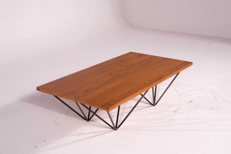 Micro-language coffee table